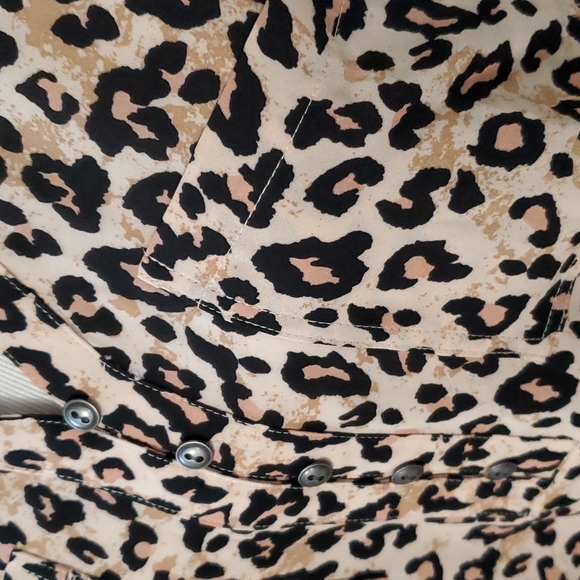 Maurices Cheetah Print Blouse - Picture 5 of 6